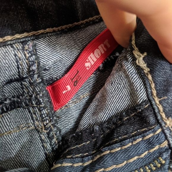 Juniors size 7 - Picture 5 of 5